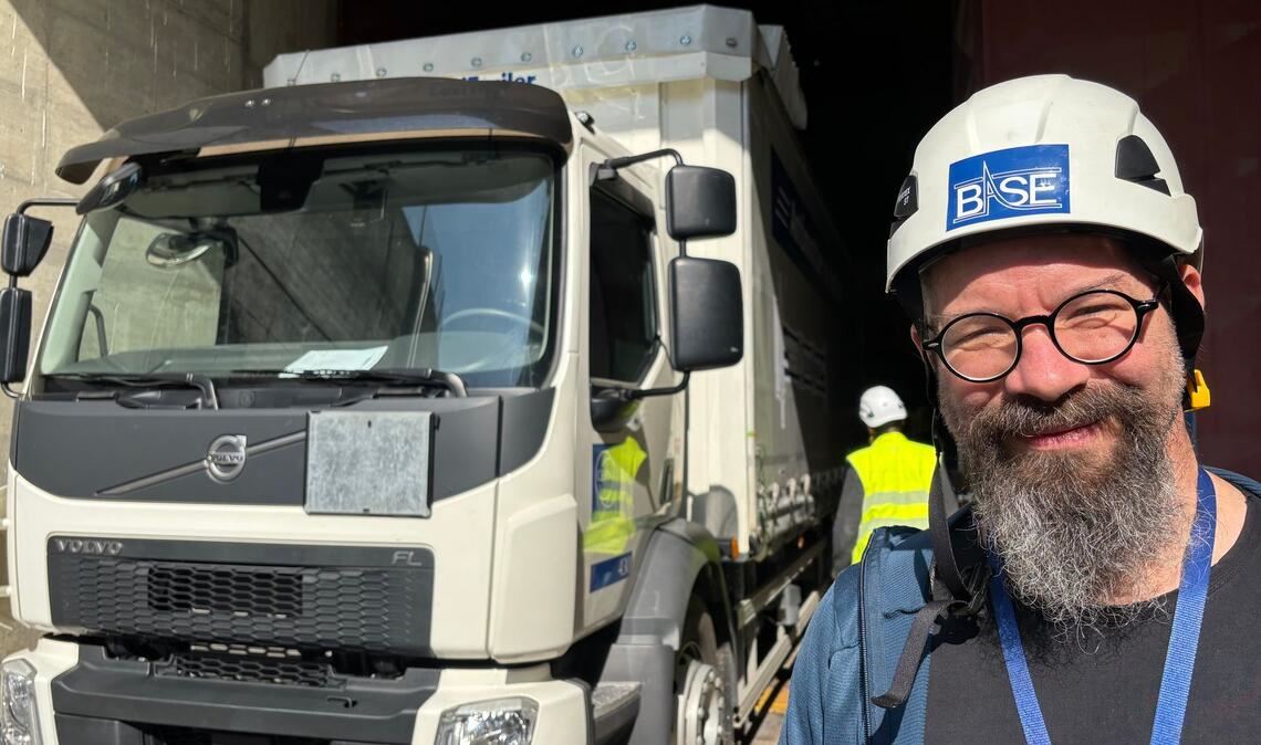 Ulmer strahlt: nach der Testfahrt sind die Antiprotonen noch an Ort und Stelle.