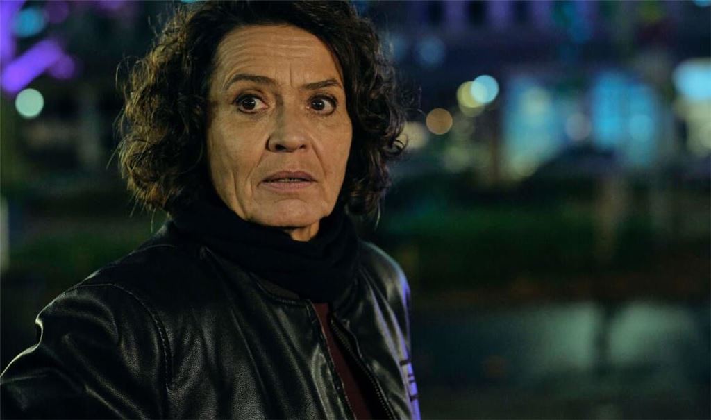 Ulrike Folkerts als Lena Odenthal, die es in Ludwigshafen mit einer Stadtteilgang zu tun bekommt.