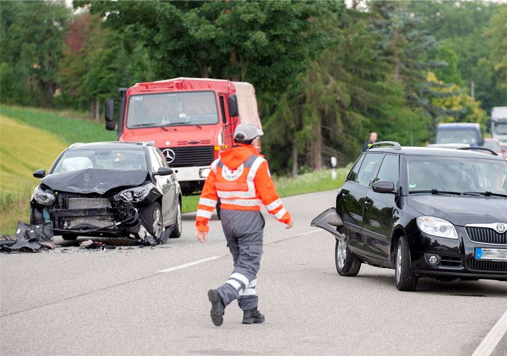 Unfall auf der B10.Fotomoment