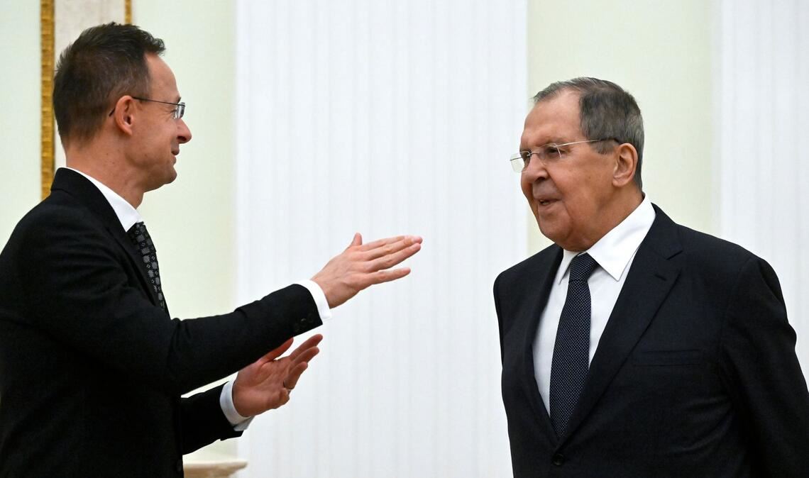 Ungarns Außenminister Peter Szijjarto soll seinen russischen Kollegen Sergej Lawrow über EU-interne Debatten weitergegeben haben.
