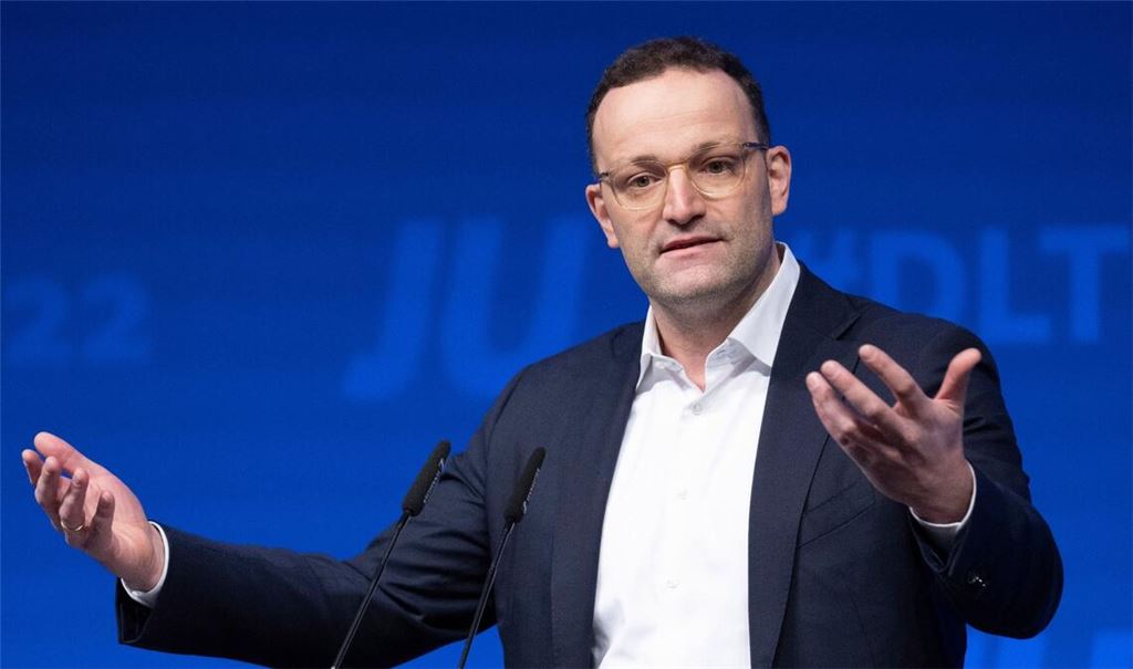 Unionsfraktionsvize Jens Spahn (CDU) möchte die "Rente mit 63" beenden.