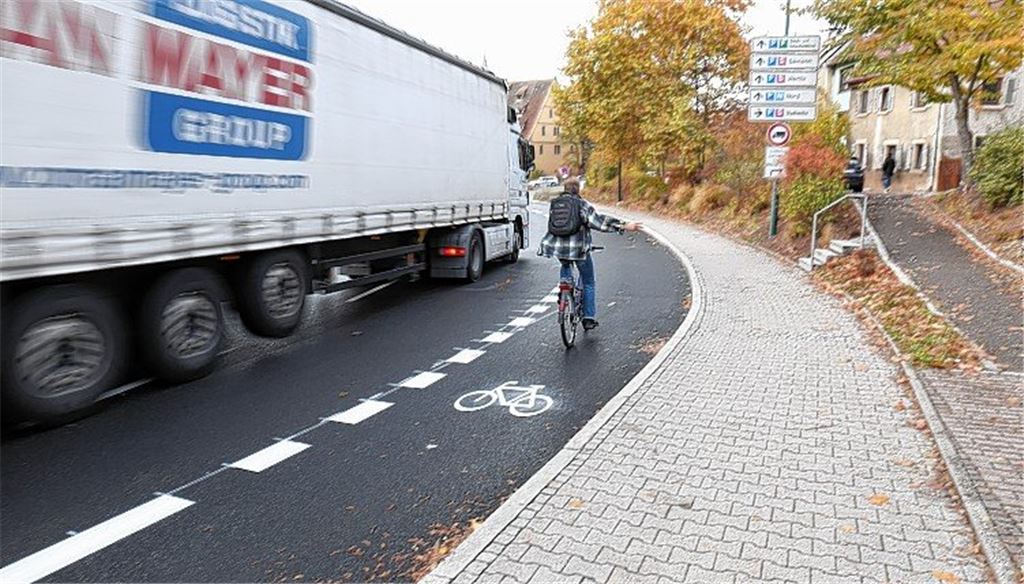 Die neue Radspur – sicher oder nicht?