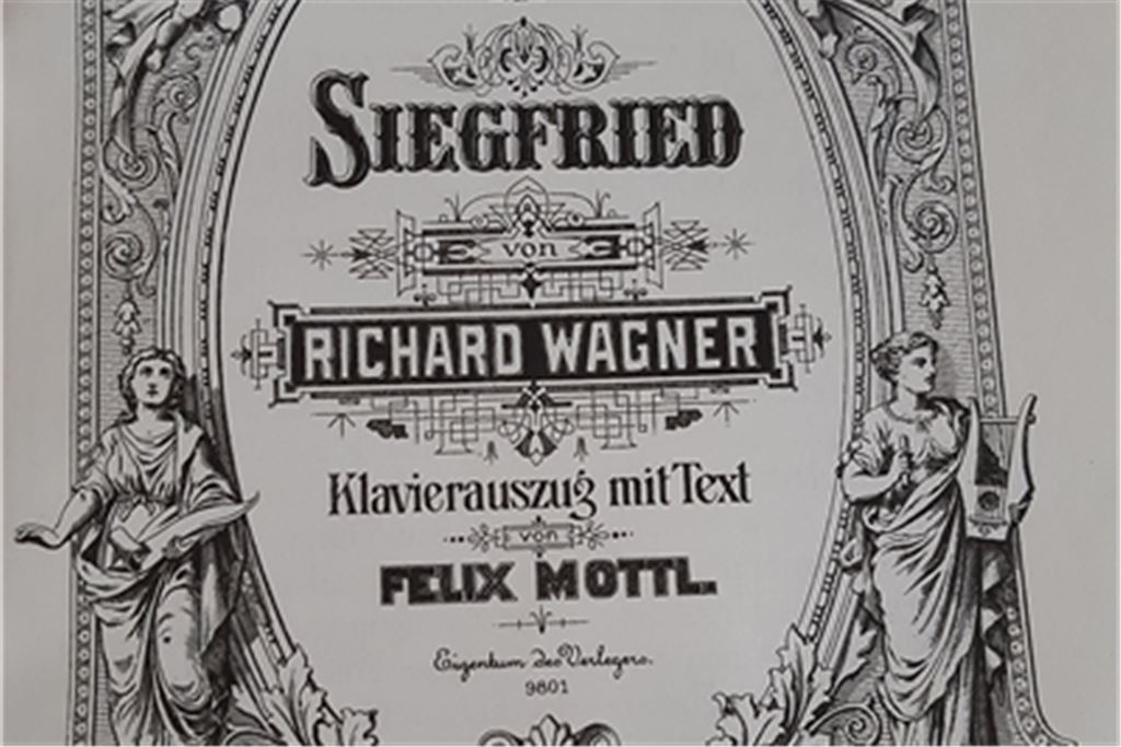 Unter anderem dieser Klavierauszug der Wagner-Oper „Siegfried“ aus dem Nachlass des Sängers Hermin Esser soll nun jungen Künstlern zur Verfügung stehen. Foto: Gottlob-Frick-Gesellschaft