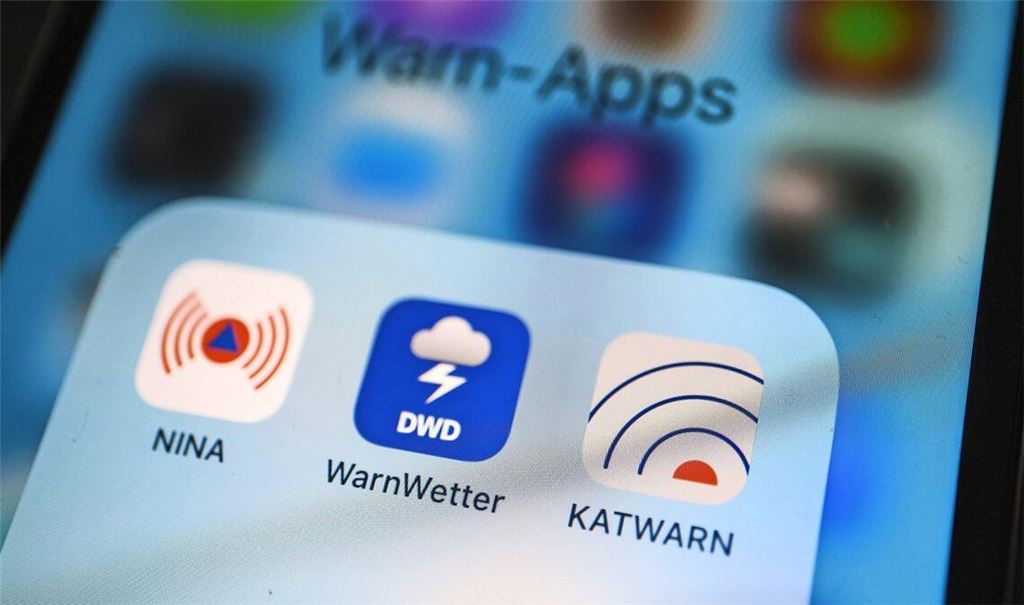 Unter anderem wird über die Warn-Apps gewarnt.