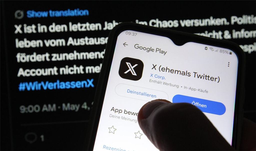 Unter dem Hashtag #WirVerlassenX kehren Grüne, SPD und Linke der Plattform den Rücken.