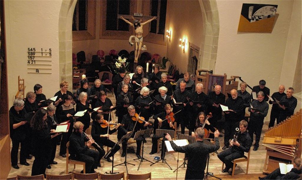 Unter der Leitung von Siegfried Mangold gestalten Sänger und Instrumentalisten einen Kantatengottesdienst zum Buß- und Bettag.