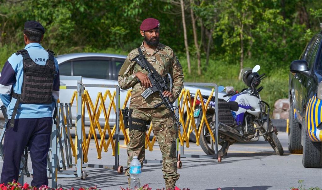 Unter hohen Sicherheitsvorkehrungen sollen Gespräche zwischen Vertretern der USA und des Irans in der pakistanischen Hauptstadt Islamabad beginnen.