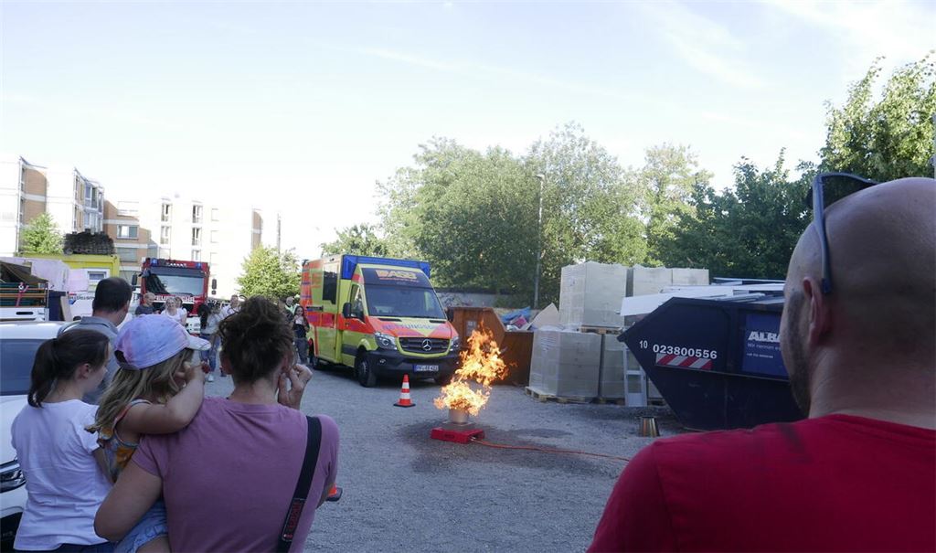 Unterschiedlichste Eindrücke sammeln die Teilnehmer des Notfall-Intensiv-Workshops am Siloah Krankenhaus in Pforzheim. Fotos: privat/Deeg