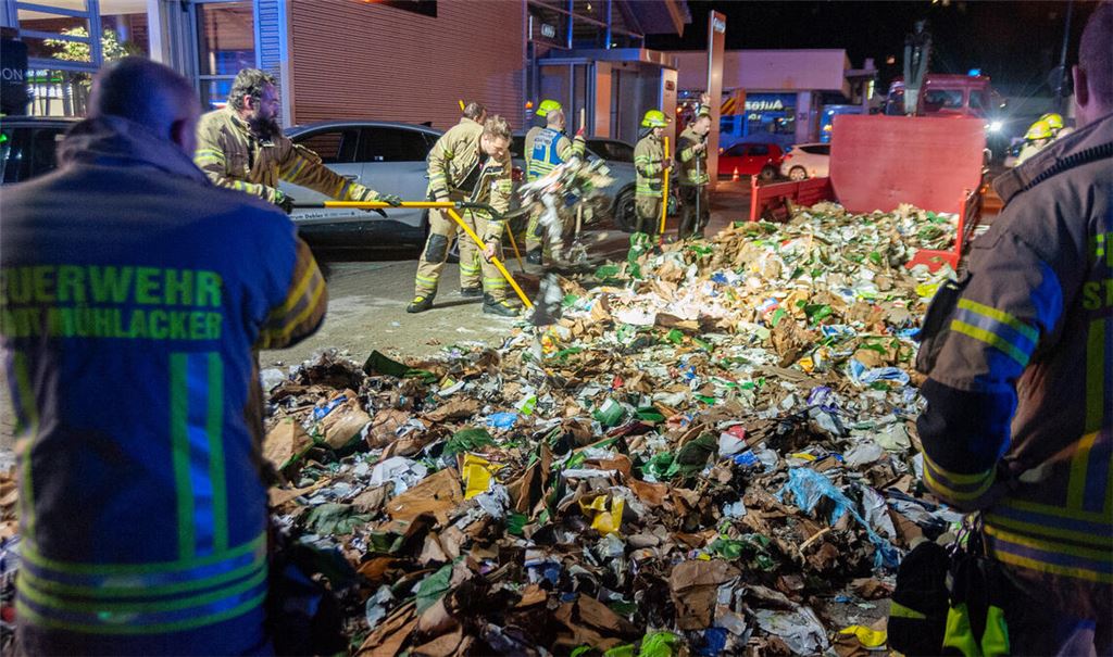 Ursache für das Feuer soll nach ersten Erkenntnissen ein technischer Defekt sein. Fotos: Fotomoment
