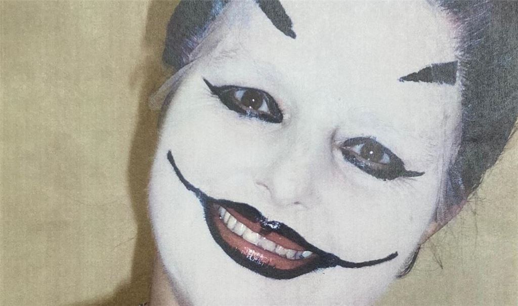 Ursula Pfeil ist beim „Extrachor“ des Theaters schon in viele Rollen geschlüpft – wie hier in der Oper „Ein Maskenball“.