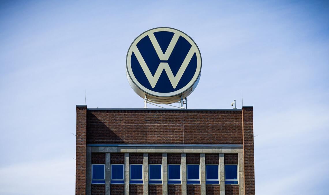 VW will nach einem Medienbericht die Kosten bis 2028 deutlich senken (Symbolfoto).