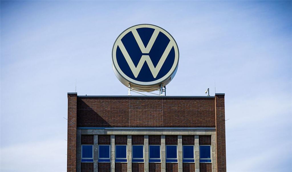 VW will nach einem Medienbericht die Kosten bis 2028 deutlich senken (Symbolfoto).
