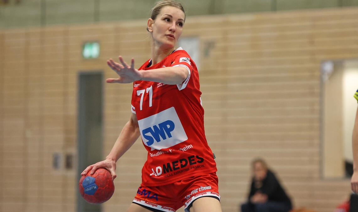 Valeriia Kyryllova beim Siebenmeter.