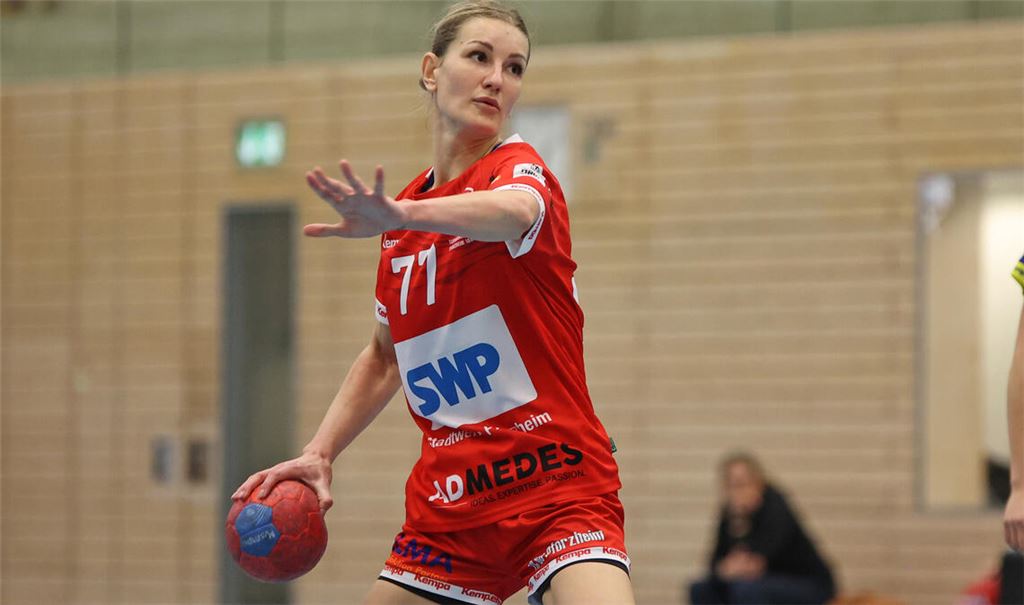 Valeriia Kyryllova beim Siebenmeter.