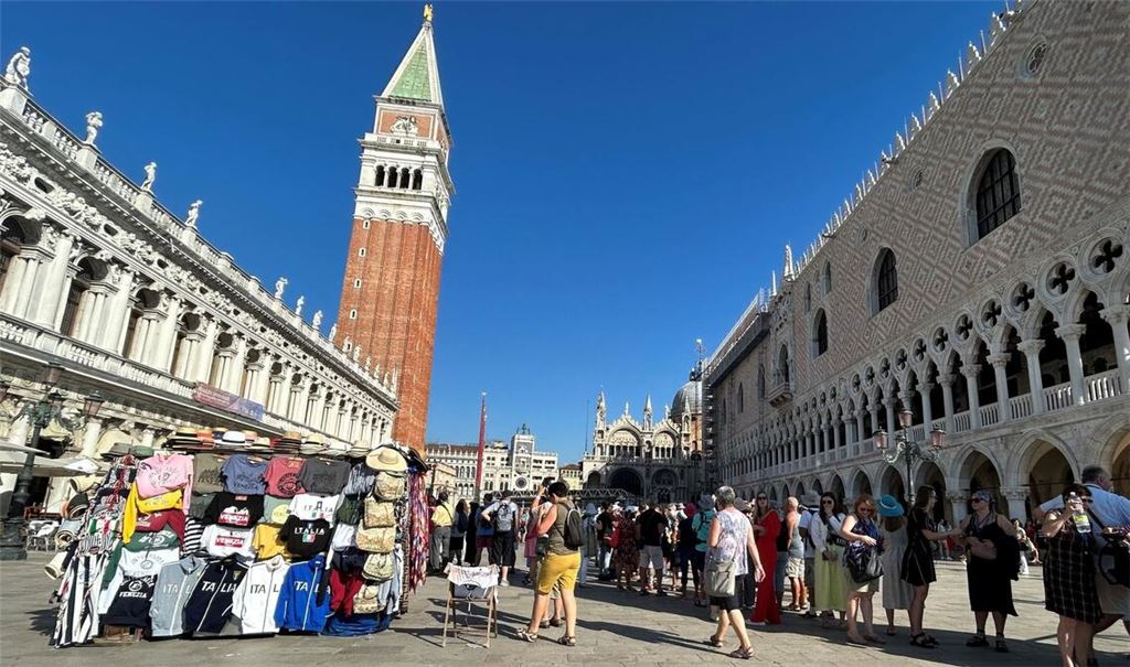Venedig kostet für Tagesbesucher jetzt wieder Eintritt. (Archivbild)