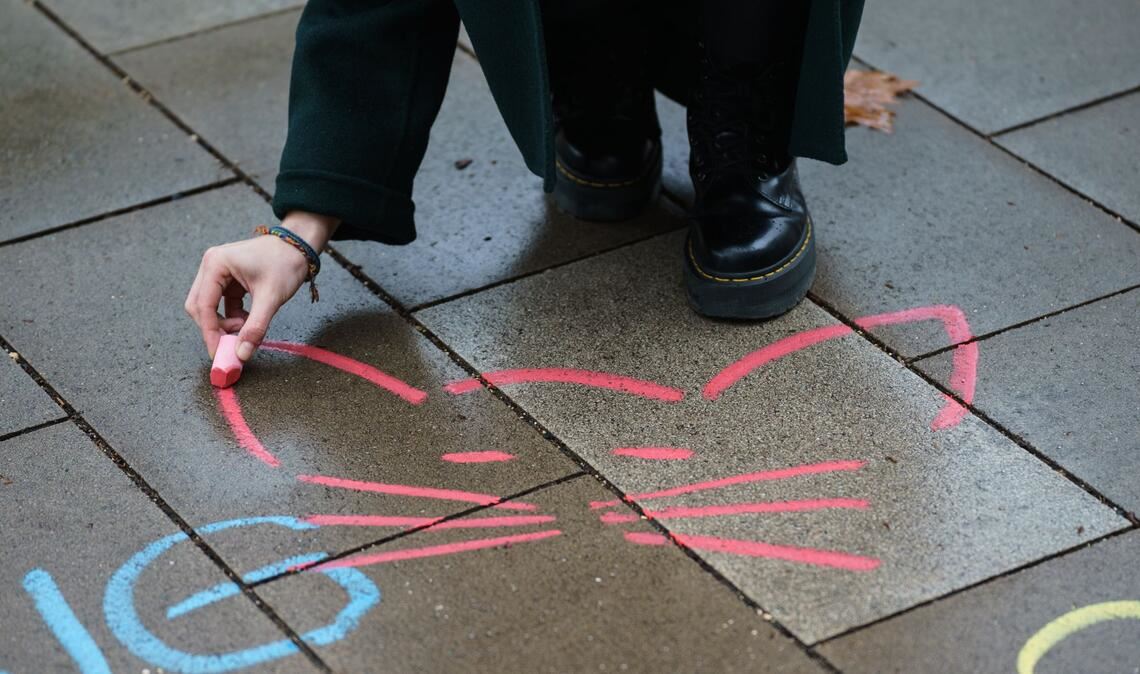 Verbale sexuelle Belästigung will die SPD-Bundestagsfraktion strafbar machen. (Symbolbild)