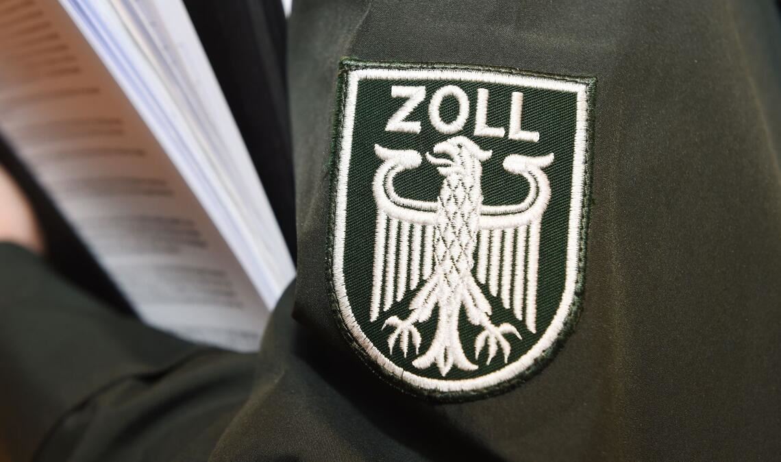 Verbrauchern wird dringend davon abgeraten, Potenzmittel im Internet zu bestellen. (Symbolbild)