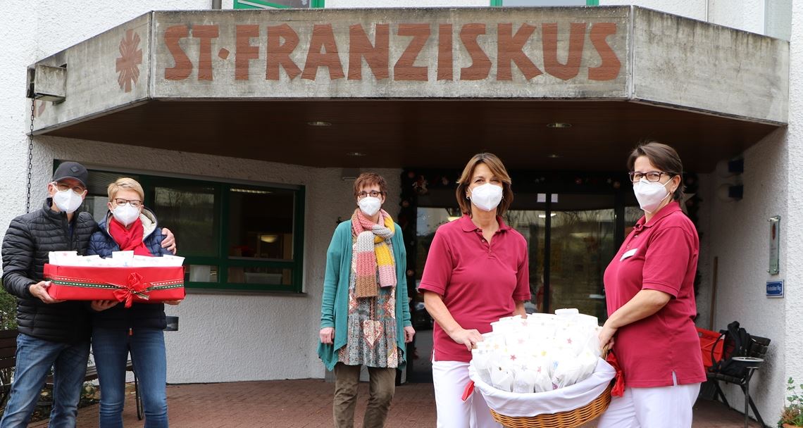Verein beschenkt Pflegekräfte Verein beschenkt Pflegekräfte