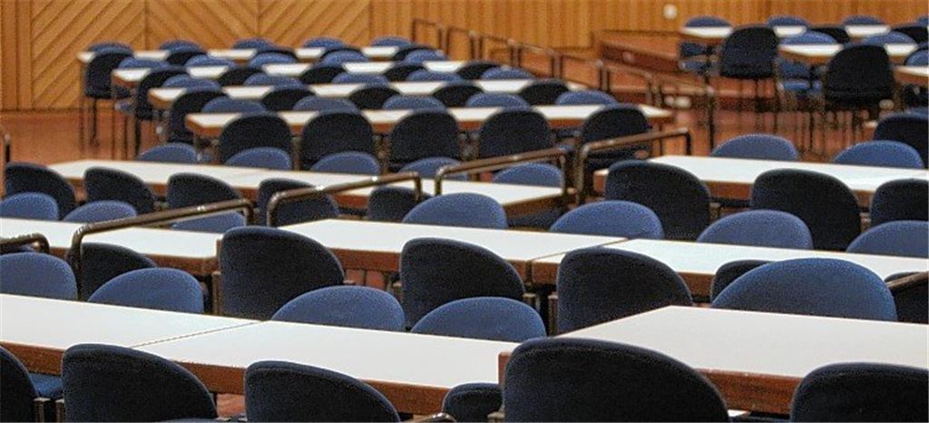 Solide Stadthalle ohne Schnickschnack