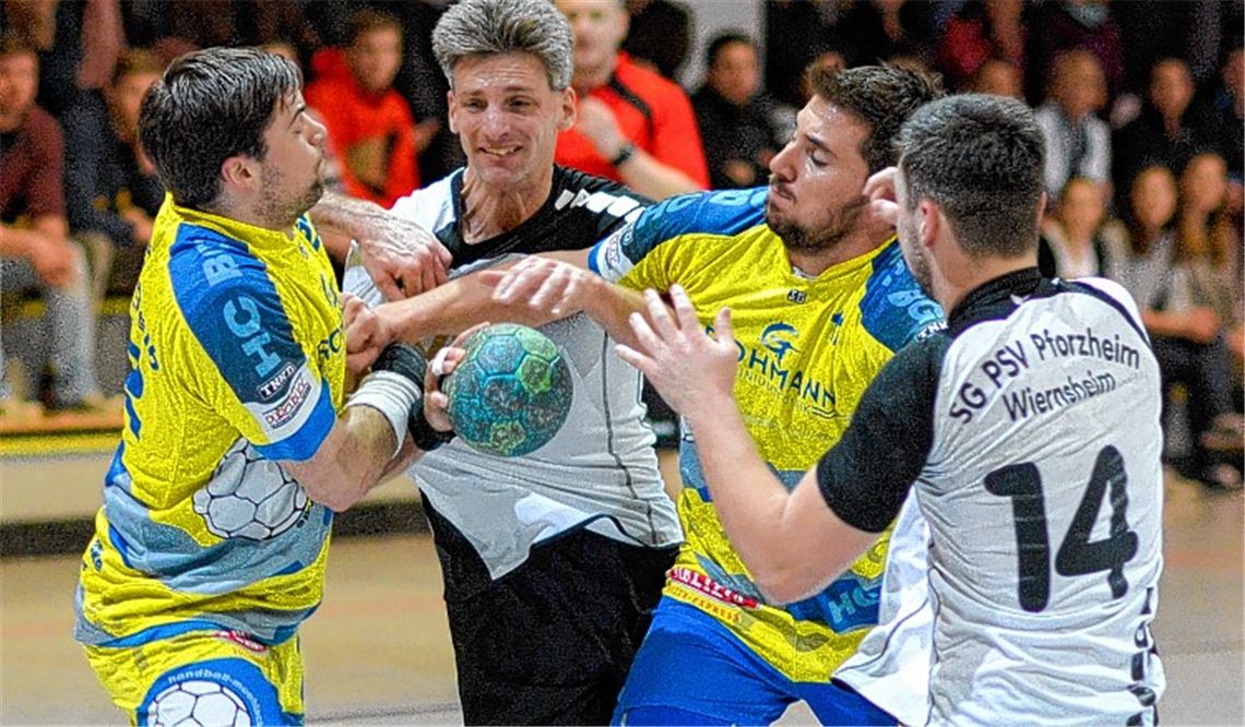 Vergeblicher Kampf um den ersten Punktgewinn der Saison: Die SG Pforzheim/Wiernsheim (in Weiß) zieht auch gegen Blau-Gelb Mühlacker den Kürzeren.