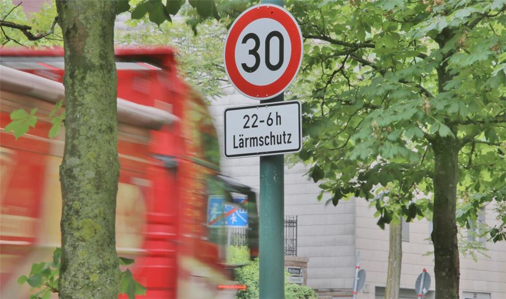 Verkehrsdezernent des Enzkreises: „Tempo 30 wird nun aufgrund des Erlasses des Ministeriums im Enzkreis nach und nach voraussichtlich nahezu flächendeckend angeordnet werden müssen“. Foto: Archiv