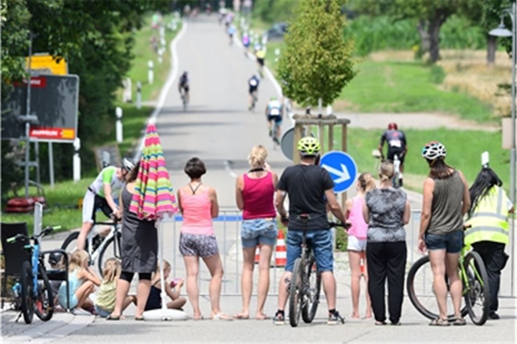 Verkehrsteilnehmer müssen sich zum Triathlon auf Umleitungen einstellen. Foto: Archiv