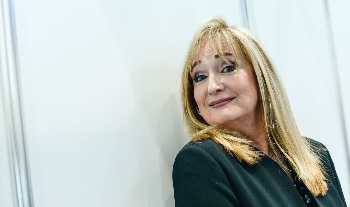 Veronika Fischer sagt Abschiedstournee ab - Stimmprobleme Veronika Fischer (74) hat ihre Abschiedstournee von der großen Bühne aus gesundheitlichen Gründen abgesagt. (Archivbild)