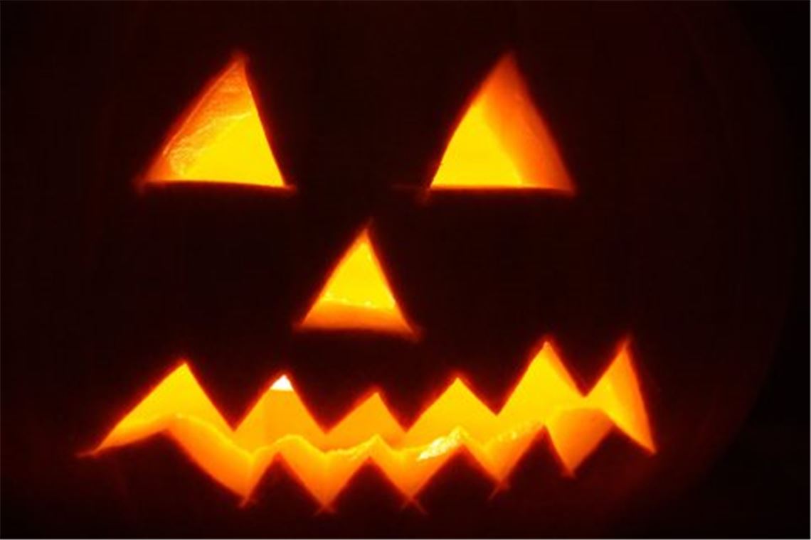 Verstärkte Polizeipräsenz in der Halloween-Nacht.