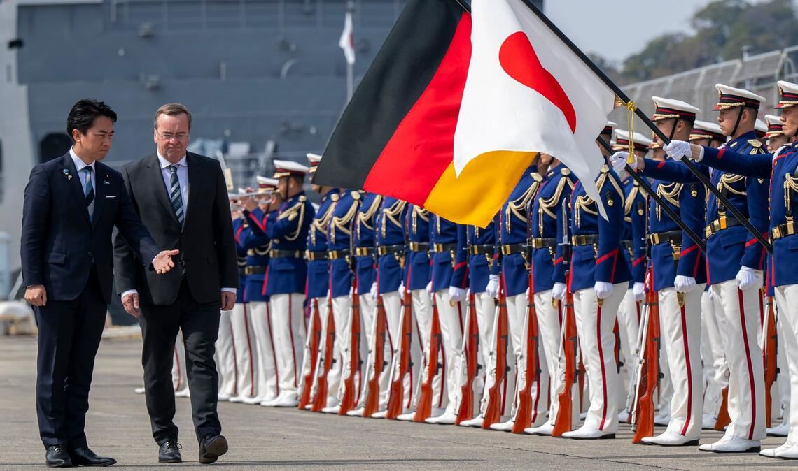 Verteidigungsminister Boris Pistorius (SPD) in Japan