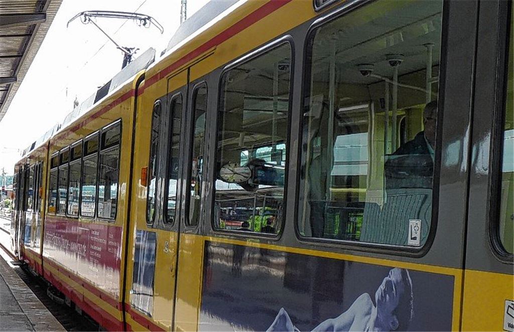 Schulterschluss für neue Bahnstrecke