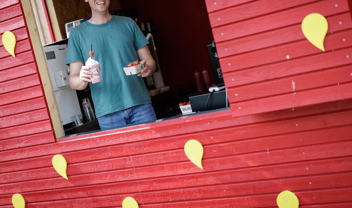 Vertriebsleiter Silvan Schulze-Weddige kam die Idee für den Drive-in in den Niederlanden.
