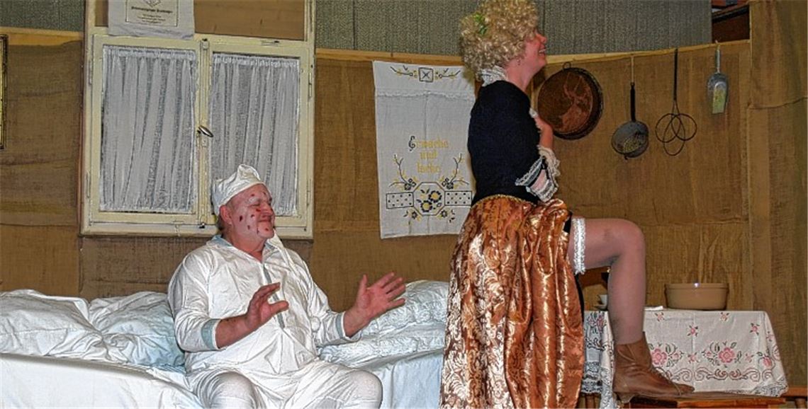 Verzückt sieht Graf vom Wiesenstein versprochenen Liebesfreuden entgegen, die jedoch ein abruptes Ende finden.