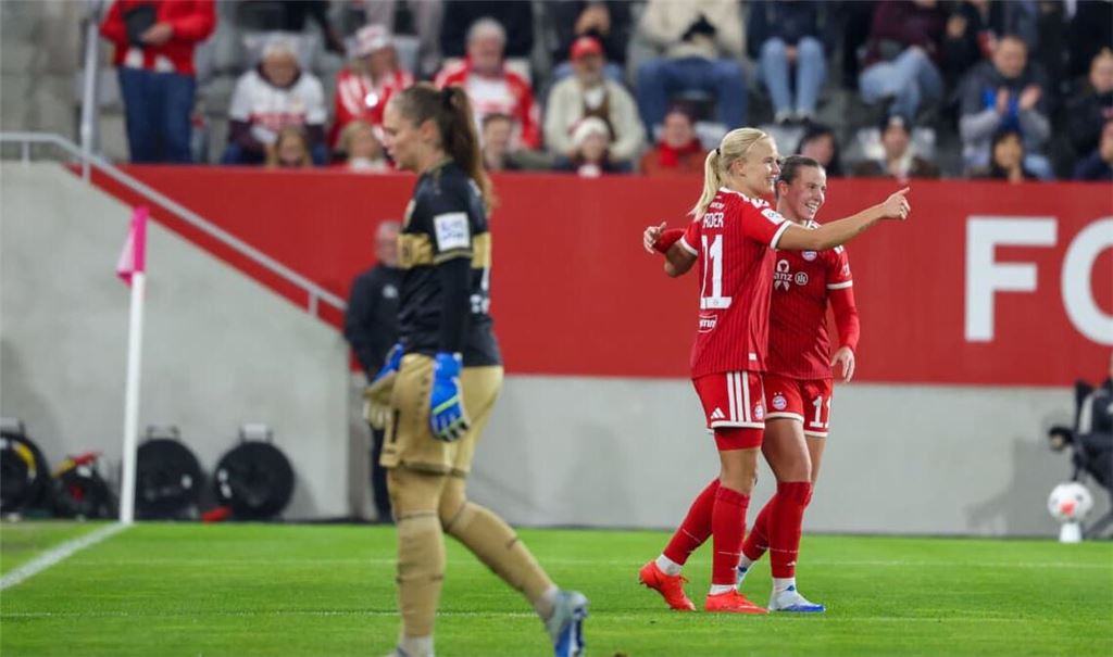 VfB-Torhüterin Laura Giuliani (li.) musste viermal den Ball aus dem Netz holen.