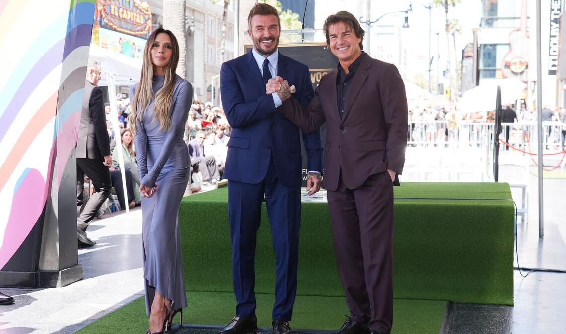 Victoria Beckham, David Beckham und Tom Cruise posierten auf dem Hollywood Walk of Fame vor David Beckhams neuem Stern.