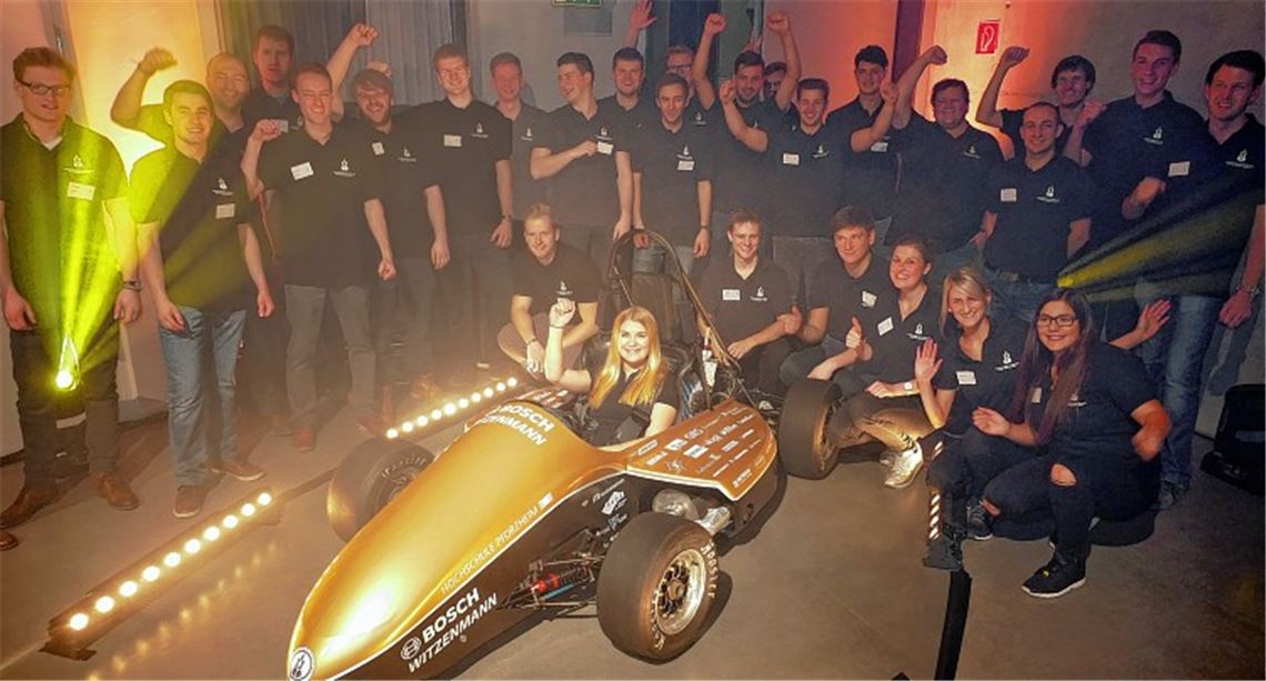 Aus dem Nebel taucht „Onyx“ auf