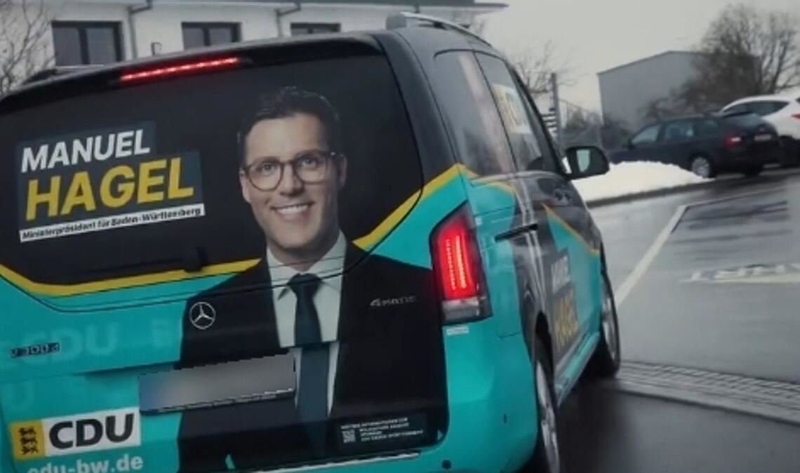 Viel unterwegs: Hagels Wahlkampfbus