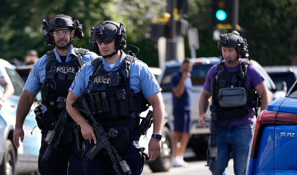 FBI prüft Terrorverdacht nach tödlichen Schüssen auf Kinder Viele Einsatzkräfte waren wegen des Vorfalls vor Ort.