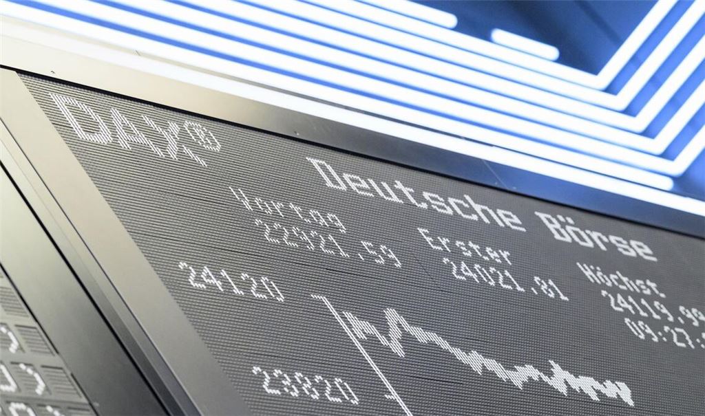 Viele Fachleute werben für eine Altersvorsorge mit Aktien, viele Menschen in Deutschland sind aber skeptisch. (Symbolbild)