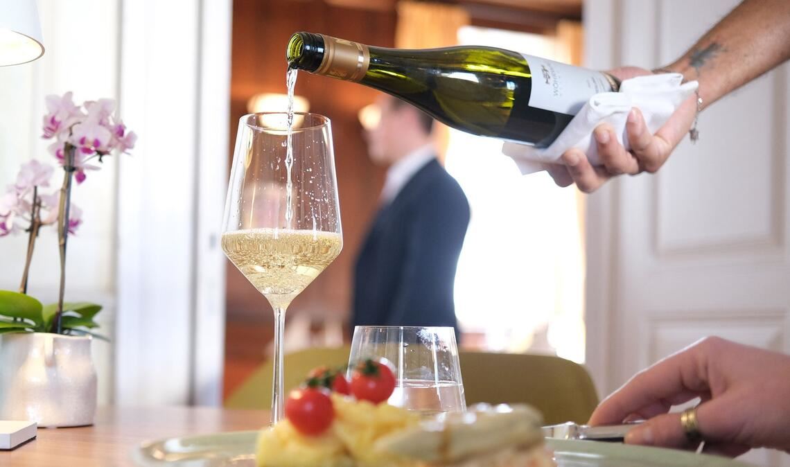 Viele Restaurants in Deutschland stehen wegen gestiegener Preise unter Druck. (Symbolbild)