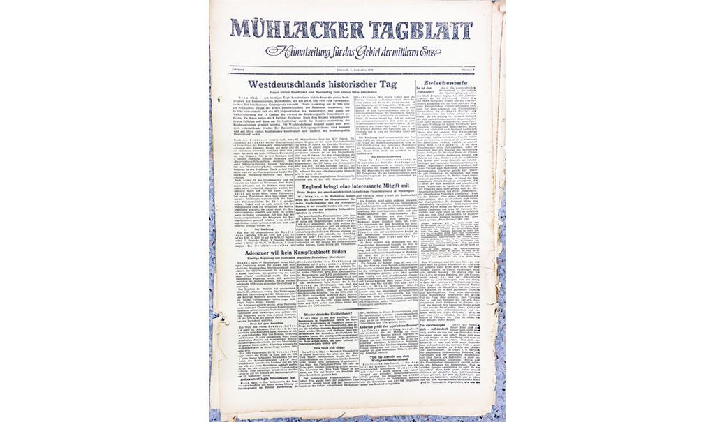 Vier Jahre nach Kriegsende sortiert sich Westdeutschland neu. In einer der ersten Ausgaben des Mühlacker Tagblatt wird über die erstmals zusammentretenden Institutionen Bundestag und Bundesrat berichtet. Alles ist neu. Entsprechend ausführlich fallen die Erläuterungen aus. Fotos: Becker