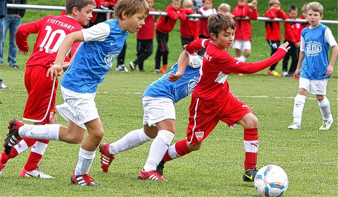 Viktoria Enzberg gegen den VfB Stuttgart – solche Duelle gibt es beim nächsten Pretema-Cup wieder zu erleben. Archivfoto: Eigner