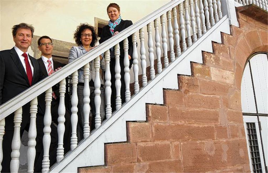 Visionäre Unternehmer, Macher und kreative Köpfe wollen die Initiatoren der Management-Akademie Schwarzwald in Seminaren und Workshops ansprechen. V. li.: IHK-Chef Martin Keppler und sein Vize Markus Wexel und die Akademie-Organisatorinnen Angelika Pfisterer und Elke Schönbor. 