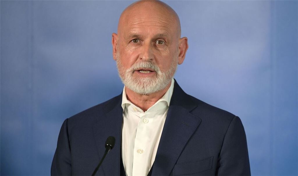 Volker Geyer, Vorsitzender des Beamtenbunds dbb, sorgt sich um das Ansehen des Staates (Foto: Archiv).