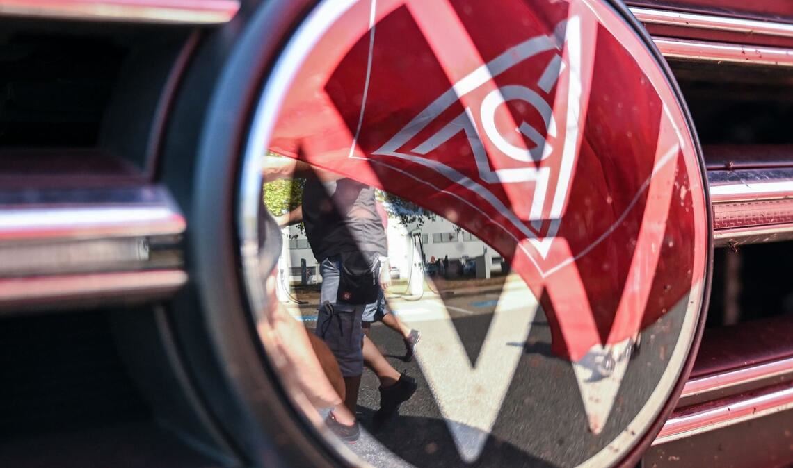 Volkswagen hat eine Reihe von Tarifverträgen gekündigt. (Archivbild)