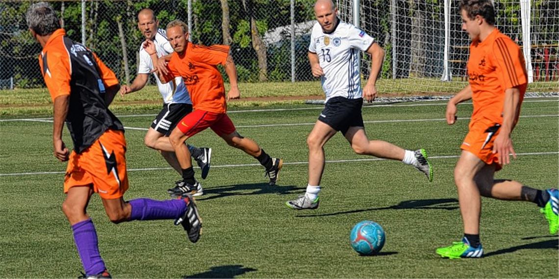 Kleines Starterfeld tut der Laune keinen Abbruch
