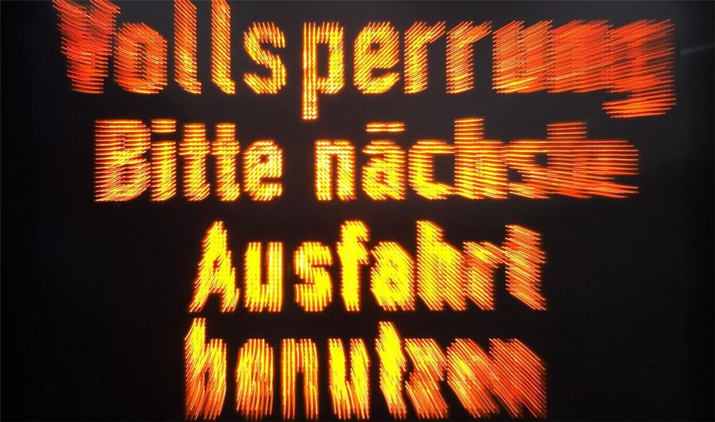 Vollsperrung auf der A 6 (Symbolbild).