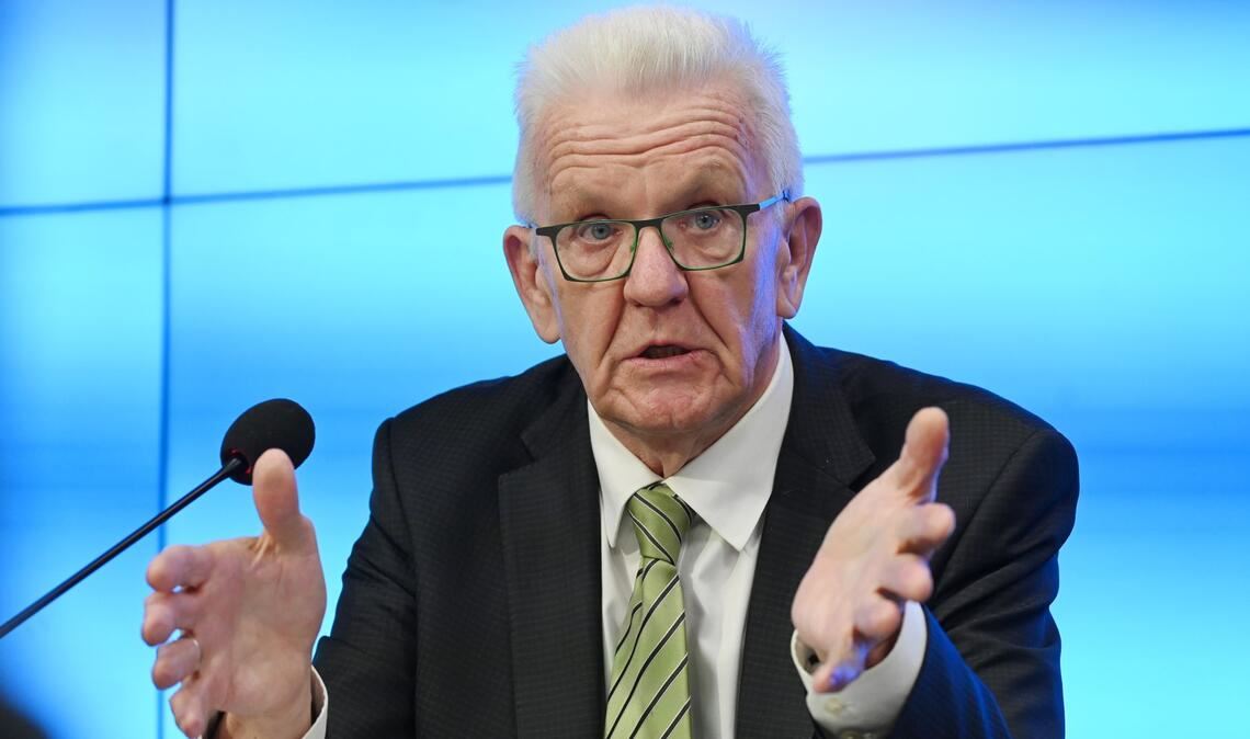 Vom Beamtenstatus für Lehrerinnen und Lehrer hält Winfried Kretschmann nicht viel.
