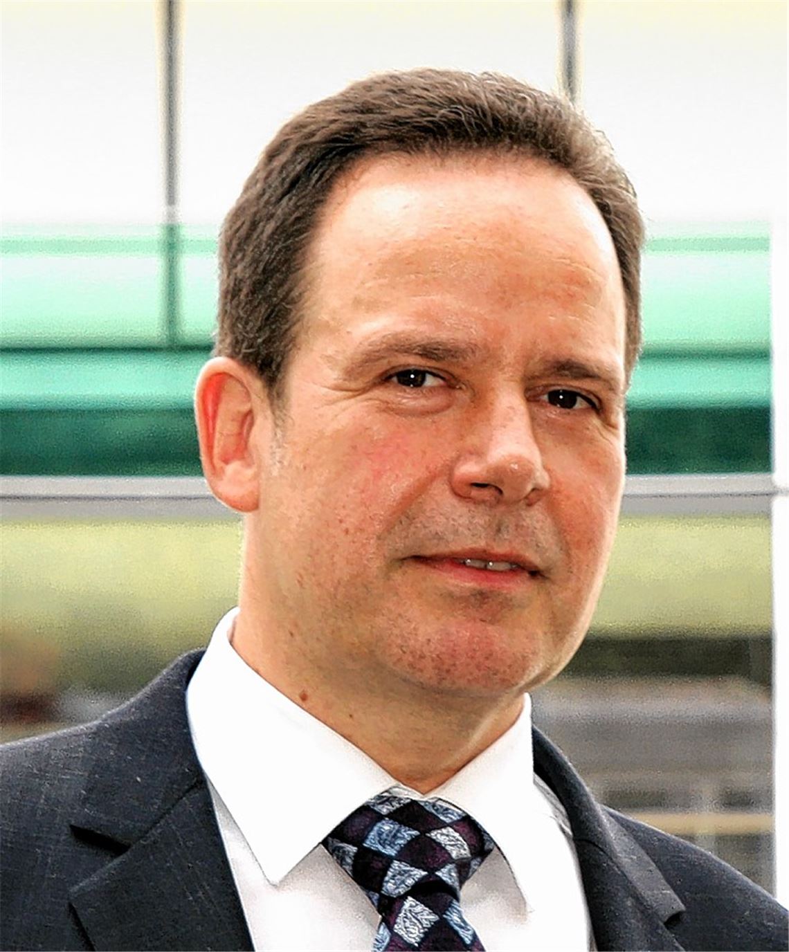 Vom Rechtsanwalt aus Stuttgart zum Rektor der Pforzheimer Hochschule mit 6000 Studierenden: Professor Ulrich Jautz ist vom Dekan der Fakultät für Wirtschafts- und Rechtswissenschaften ganz nach oben an die Spitze der Kaderschmiede mit 29 Bachelor- und 13 Masterstudiengängen aufgestiegen. Foto: Kollros