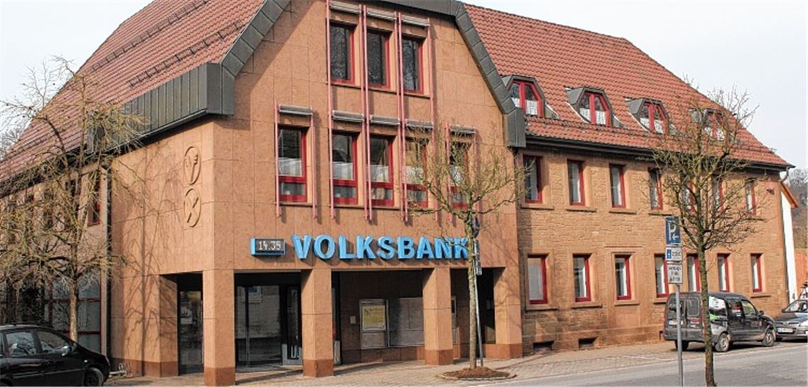 Vom südlichen Kraichgau bis ins ehemalige Oberamt Maulbronn hinein hat die Volksbank Bruchsal-Bretten ihre Marktposition weiter gefestigt. Im Bild die Filiale in der Klosterstadt. Foto: Kollros