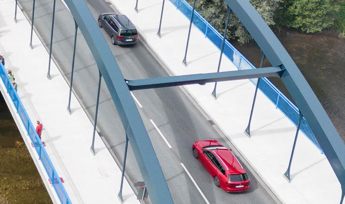 Von offensichtlichen Mängeln am neuen Brückenbauwerk berichtet die Gemeinderatsfraktion der Freien Wähler - und fordert Aufklärung. Foto: Archiv